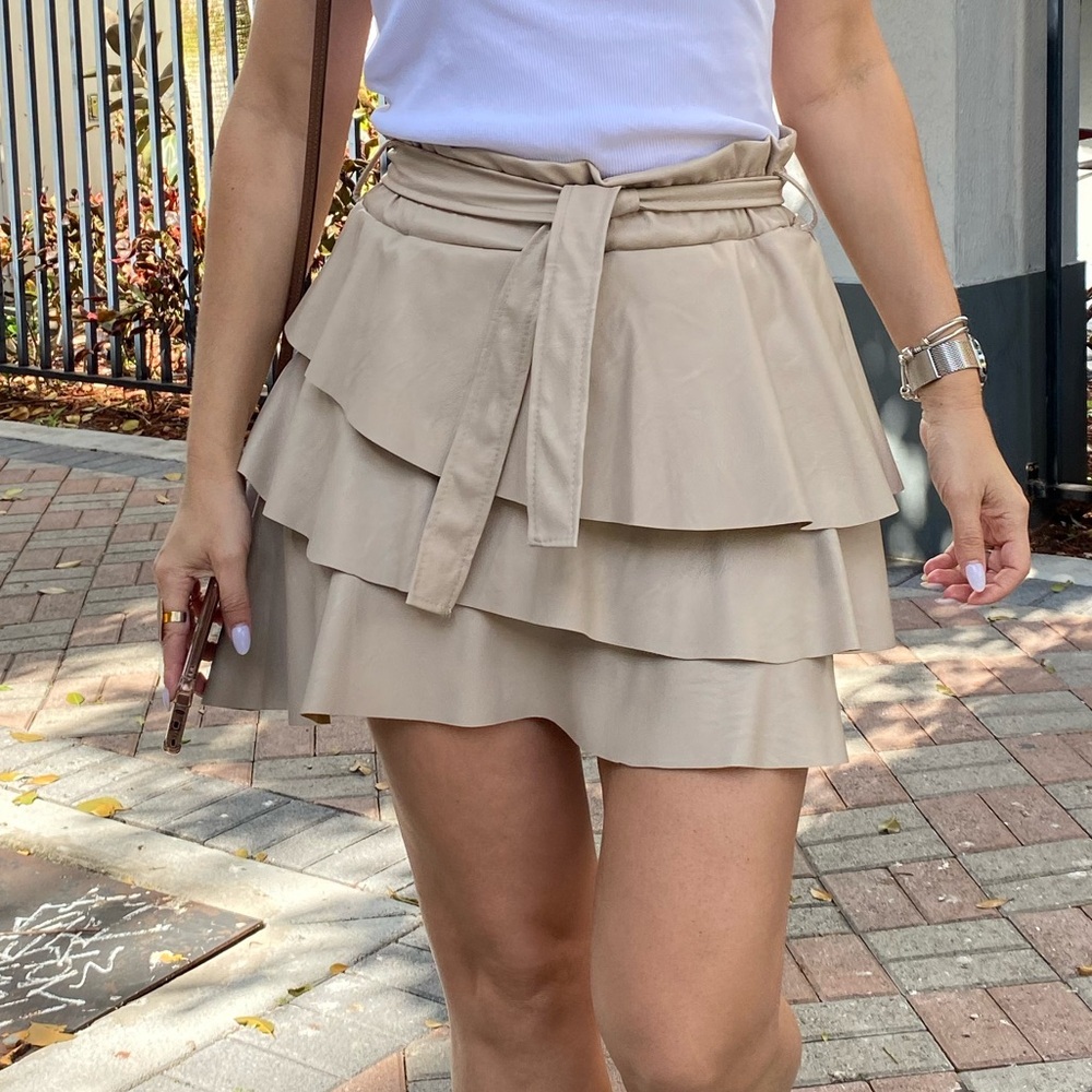 Beige Faux Leather Layered Mini Skirt – Effortless Chic – NWT”